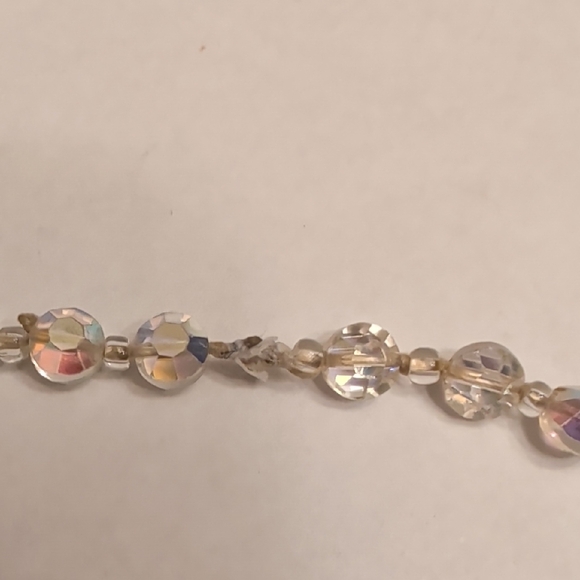 Vintage Aurora Borealis Necklace - Picture 5 of 9